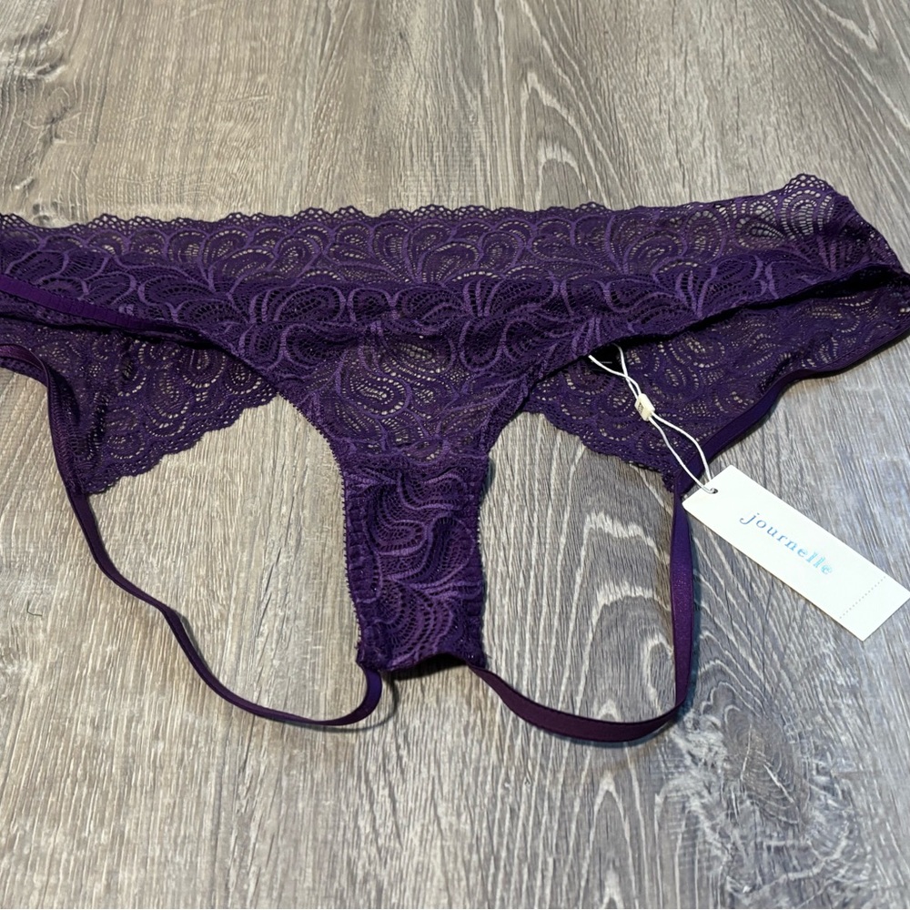 Journelle NWT ouvert panty in purple size XXL